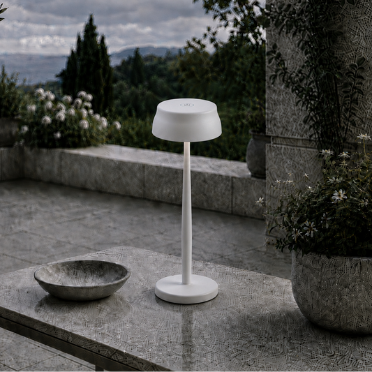 Portable Sculptural Table Lamp | Wireless Modern Metal Lighting – Matte White Finish